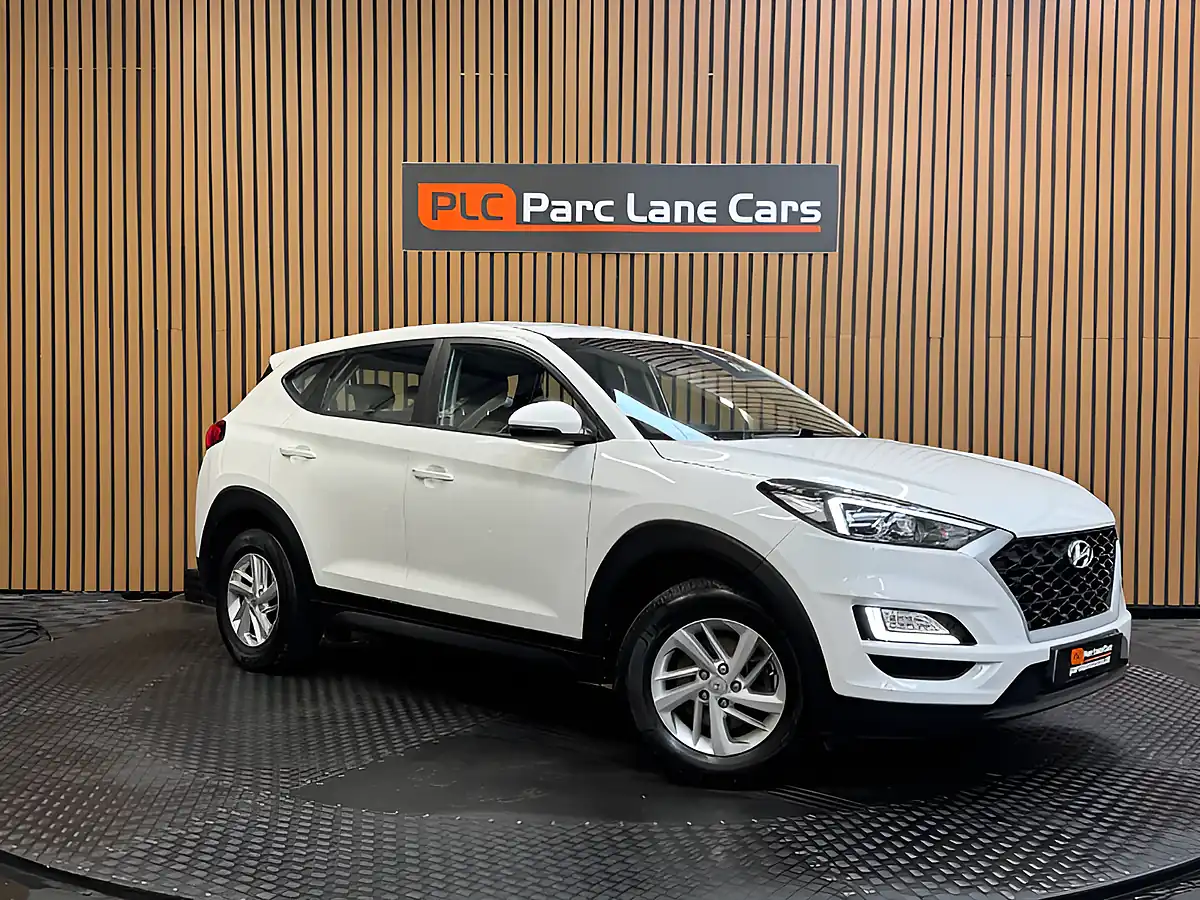 Used 2019 Hyundai Tucson S Connect Polar White - Front View