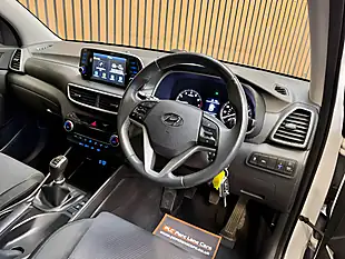Used 2019 Hyundai Tucson S Connect Polar White - Interior and Exterior details 12