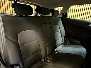 Used 2019 Hyundai Tucson S Connect Polar White - Interior and Exterior details 19