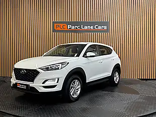 Used 2019 Hyundai Tucson S Connect Polar White - Interior and Exterior details 7