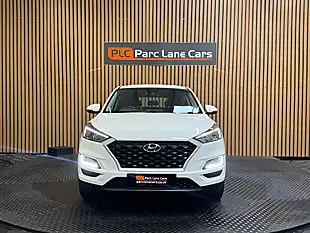 Used 2019 Hyundai Tucson S Connect Polar White - Interior and Exterior details 8