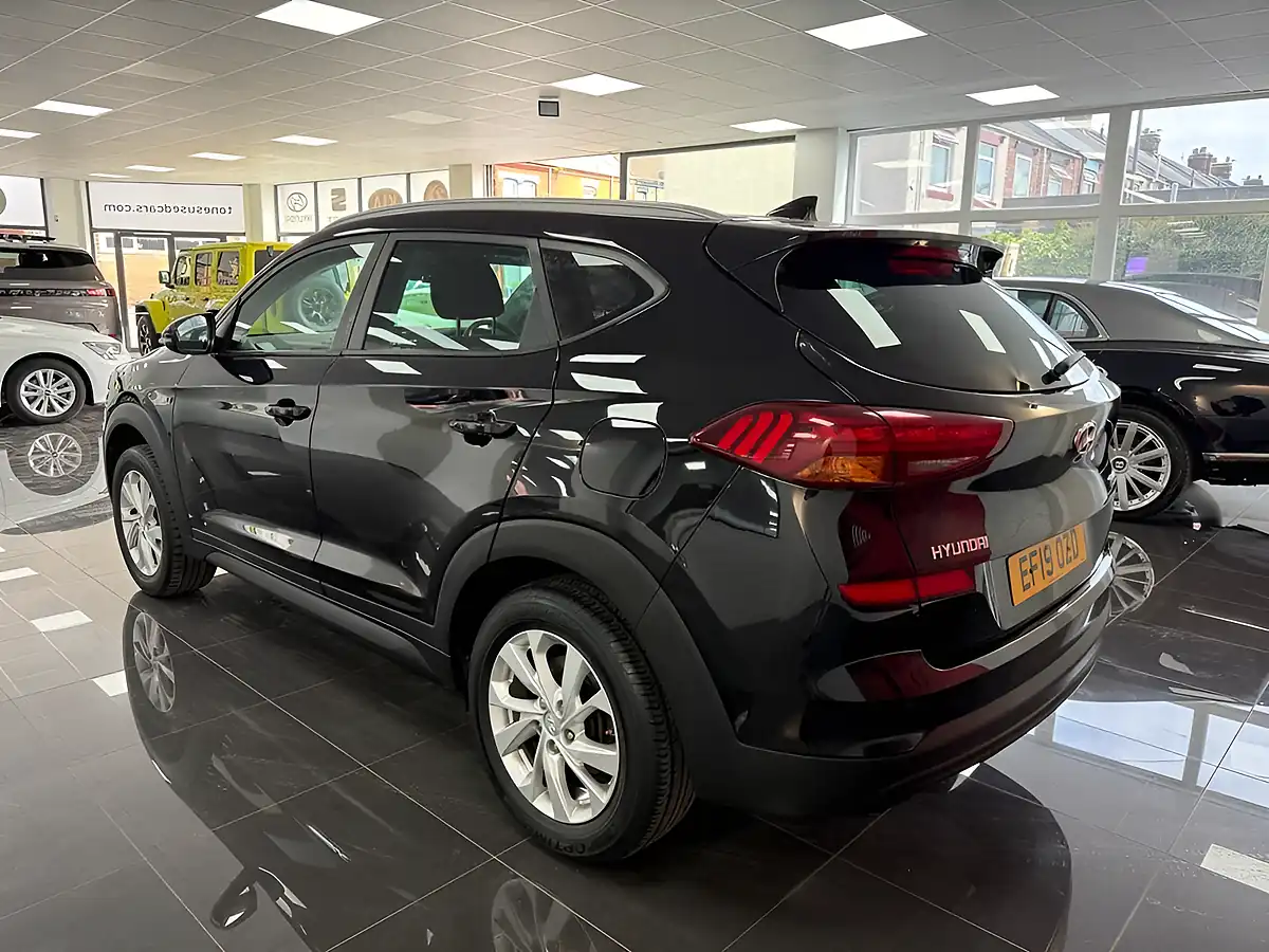 Used 2019 Hyundai Tucson Se Nav Black - Interior and Exterior details 11