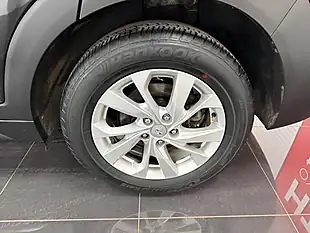 Used 2019 Hyundai Tucson Se Nav Black - Interior and Exterior details 12