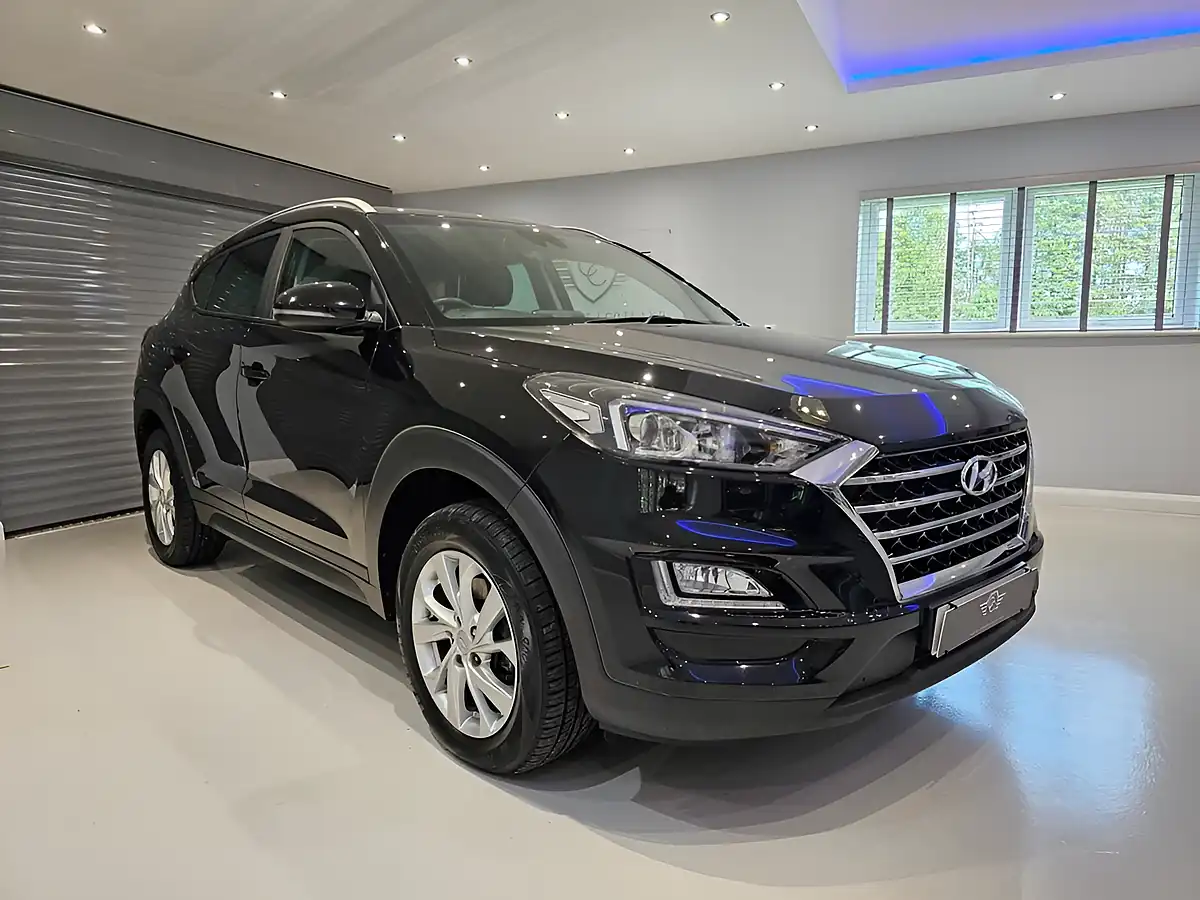 Used 2019 Hyundai Tucson Se Nav Black - Interior and Exterior details 3