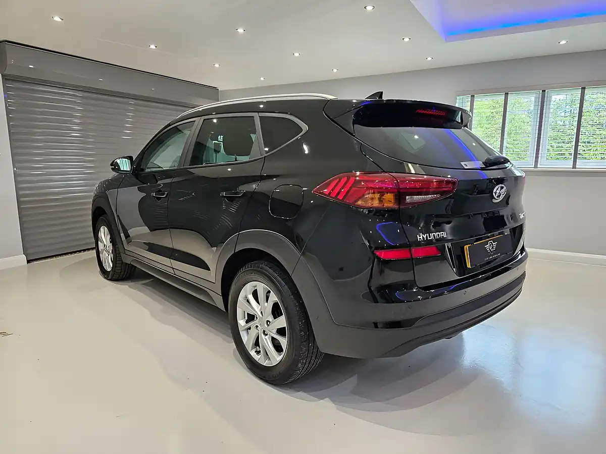 Used 2019 Hyundai Tucson Se Nav Black - Interior and Exterior details 6