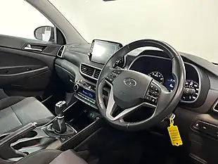 Used 2019 Hyundai Tucson Se Nav Black - Interior and Exterior details 15