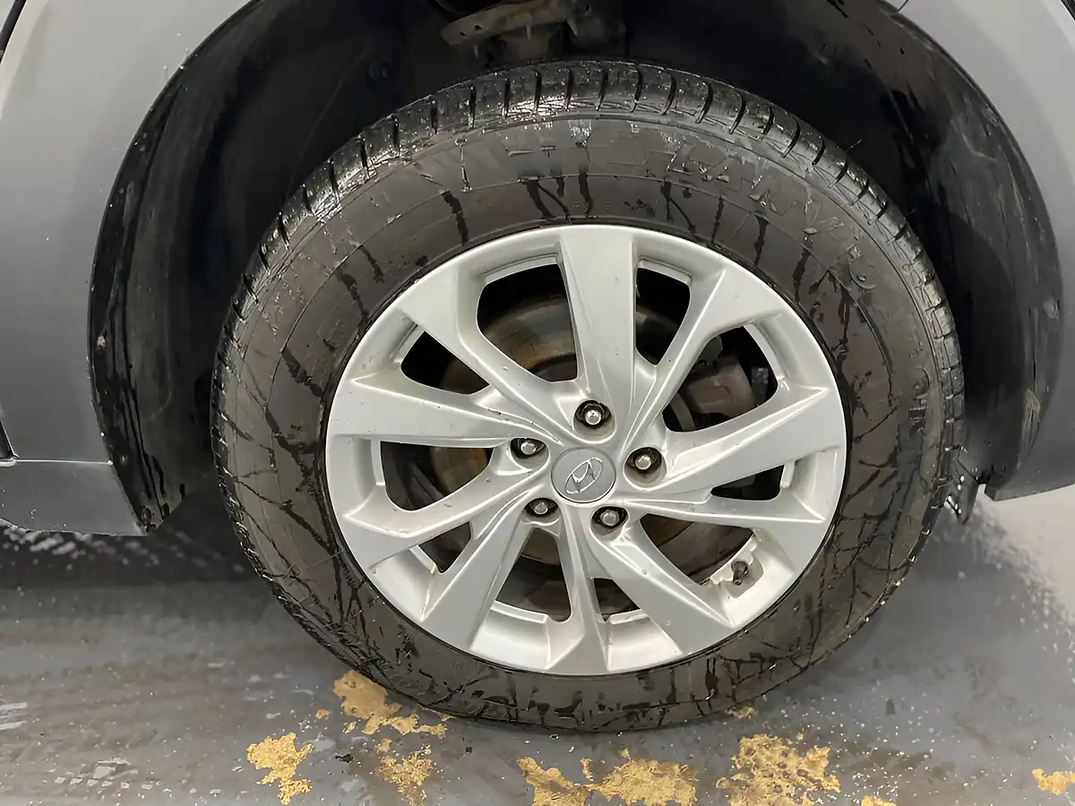Used 2019 Hyundai Tucson Se Nav Black - Interior and Exterior details 7