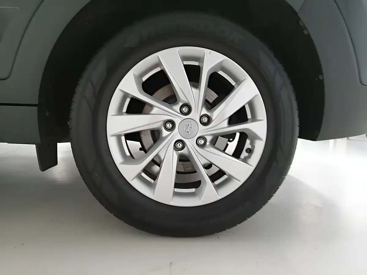 Used 2019 Hyundai Tucson Se Nav Black - Interior and Exterior details 19