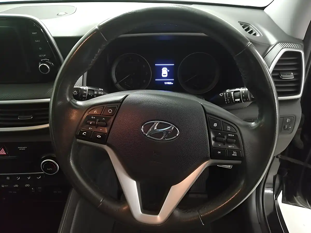 Used 2019 Hyundai Tucson Se Nav Black - Interior and Exterior details 7