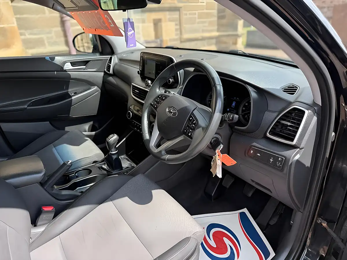 Used 2019 Hyundai Tucson Se Nav Black - Interior and Exterior details 12