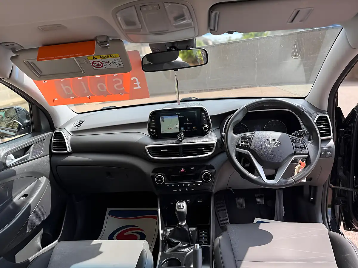 Used 2019 Hyundai Tucson Se Nav Black - Interior and Exterior details 14