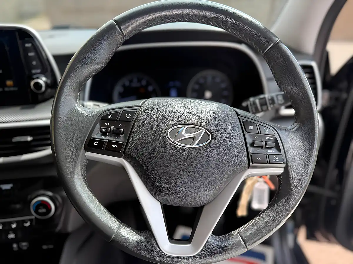 Used 2019 Hyundai Tucson Se Nav Black - Interior and Exterior details 15