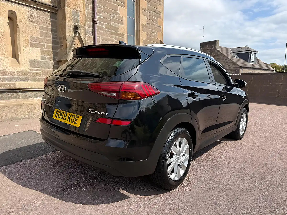 Used 2019 Hyundai Tucson Se Nav Black - Interior and Exterior details 5