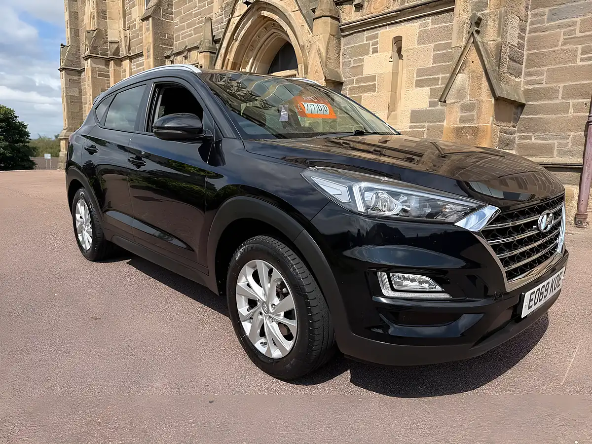 Used 2019 Hyundai Tucson Se Nav Black - Interior and Exterior details 8