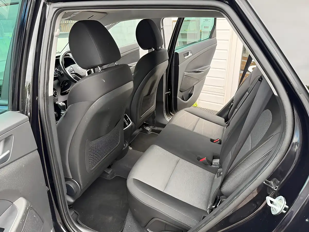 Used 2019 Hyundai Tucson Se Nav Black - Interior and Exterior details 11