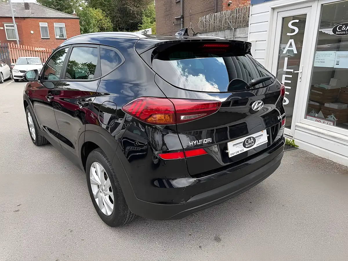 Used 2019 Hyundai Tucson Se Nav Black - Interior and Exterior details 5