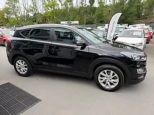 Used 2019 Hyundai Tucson Se Nav Black - Interior and Exterior details 8