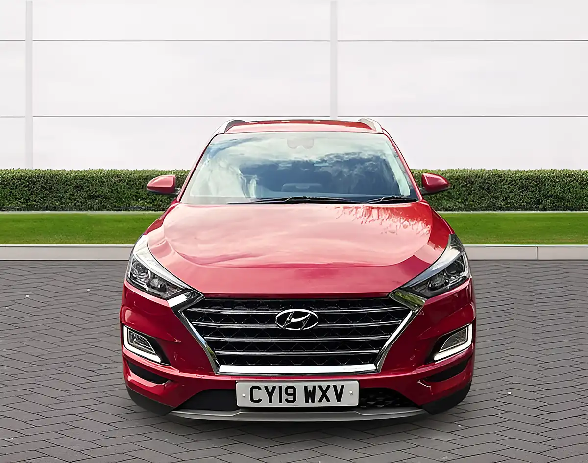Used 2019 Hyundai Tucson Se Nav Fiery Red - Interior and Exterior details 2
