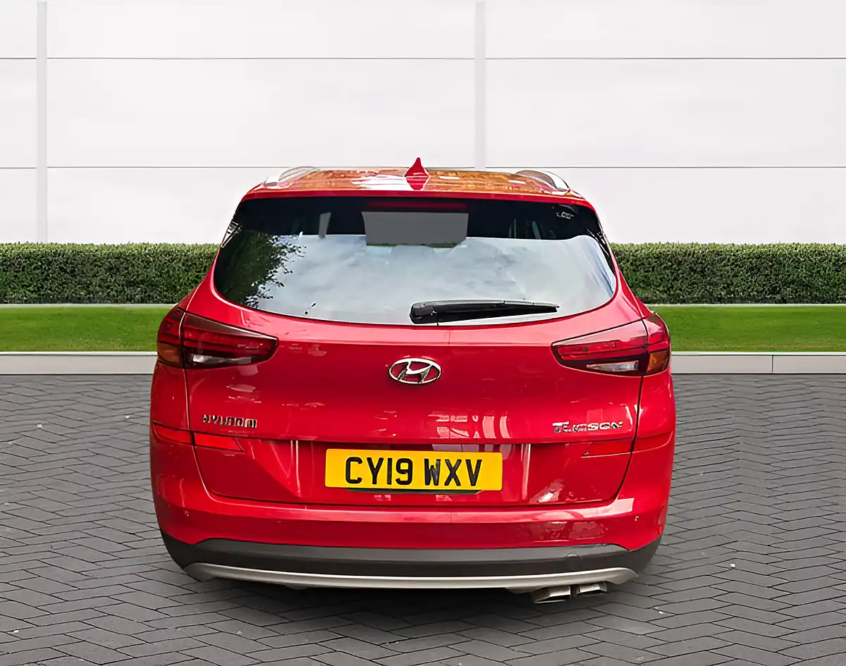 Used 2019 Hyundai Tucson Se Nav Fiery Red - Interior and Exterior details 6