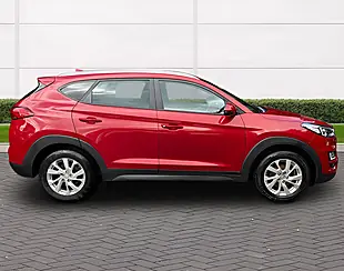 Used 2019 Hyundai Tucson Se Nav Fiery Red - Interior and Exterior details 8