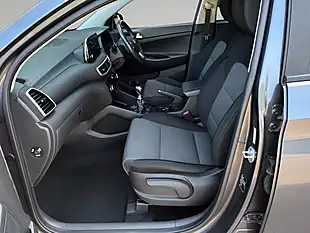Used 2019 Hyundai Tucson Se Nav Grey - Interior and Exterior details 7