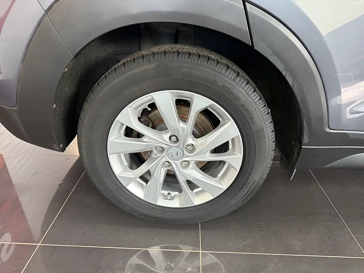 Used 2019 Hyundai Tucson Se Nav Grey - Interior and Exterior details 3