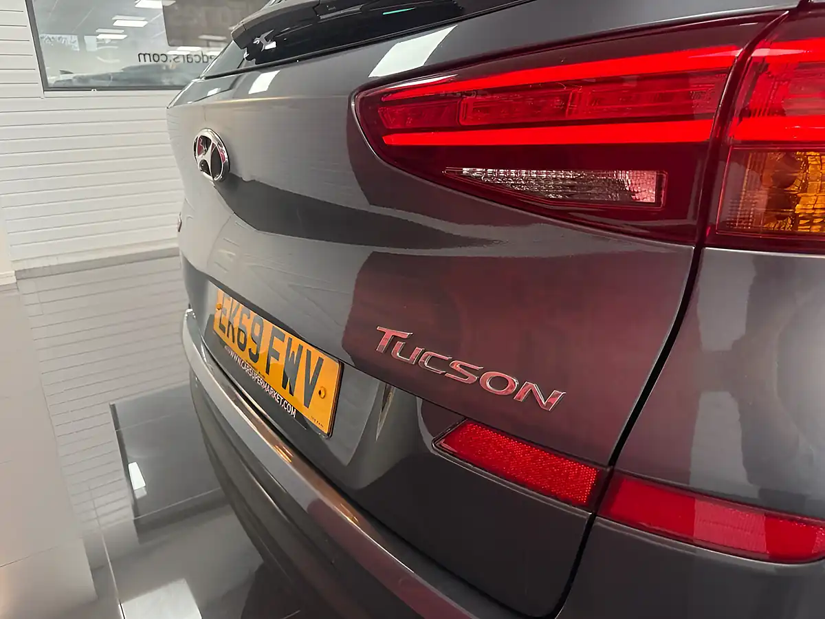 Used 2019 Hyundai Tucson Se Nav Grey - Interior and Exterior details 8