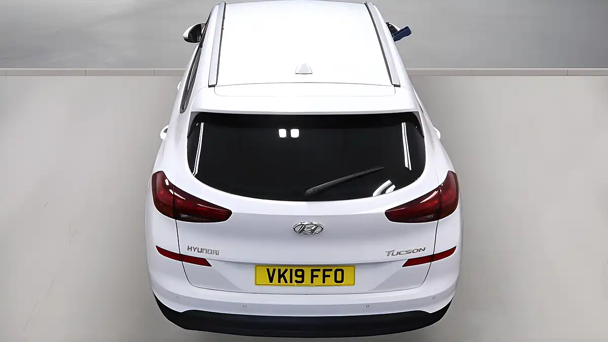 Used 2019 Hyundai Tucson Se Nav White - Interior and Exterior details 8