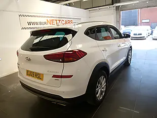 Used 2019 Hyundai Tucson Se Nav White - Interior and Exterior details 8