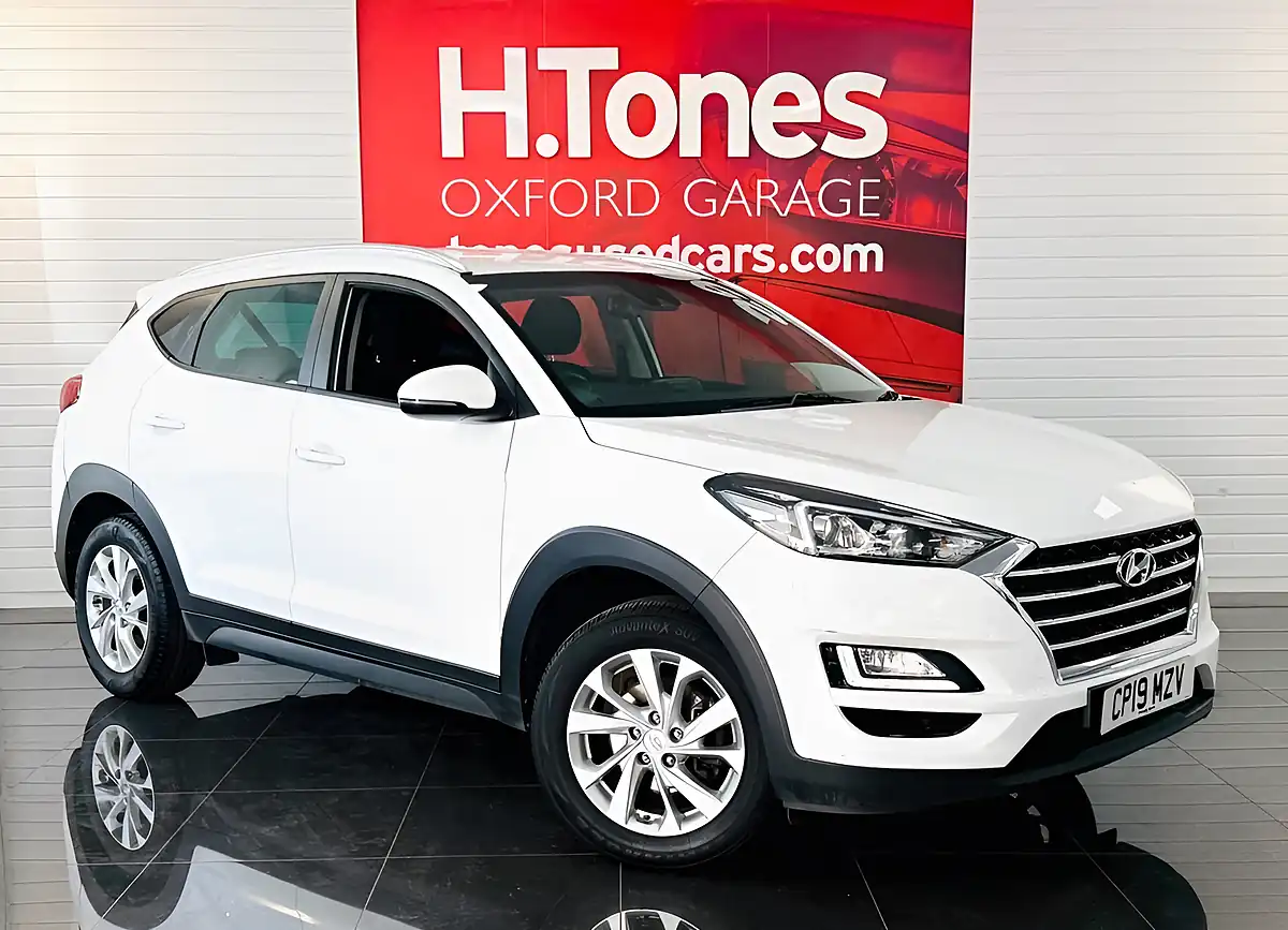 Used 2019 Hyundai Tucson Se Nav White - Front View