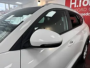 Used 2019 Hyundai Tucson Se Nav White - Interior and Exterior details 11