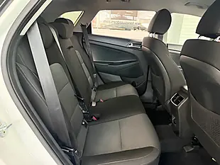 Used 2019 Hyundai Tucson Se Nav White - Interior and Exterior details 5