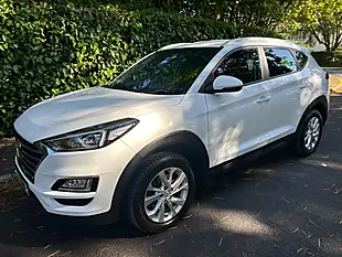 Used 2019 Hyundai Tucson Se Nav White - Interior and Exterior details 3
