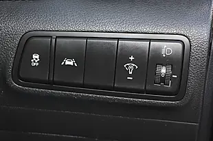 Used 2019 Hyundai Tucson Se Nav White - Interior and Exterior details 14