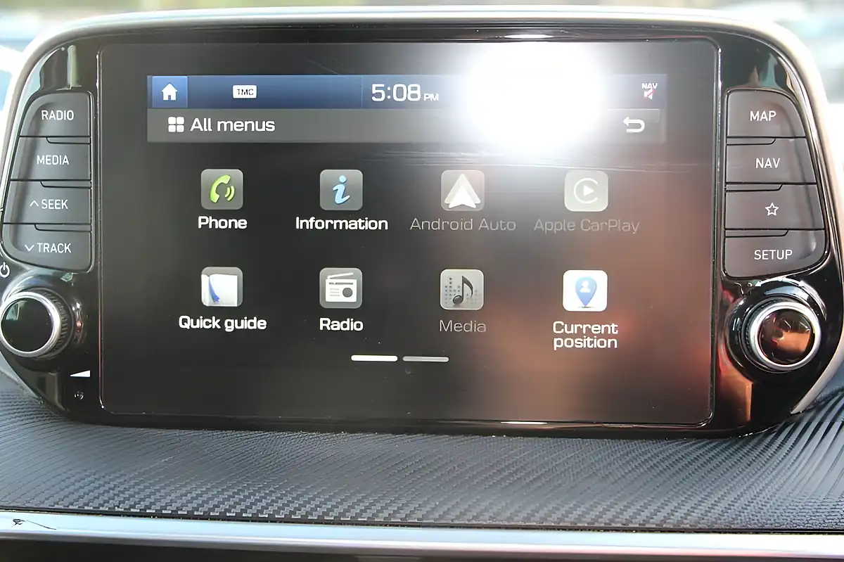 Used 2019 Hyundai Tucson Se Nav White - Interior and Exterior details 18