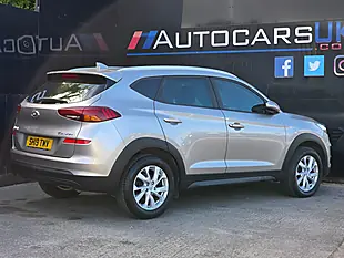 Used 2019 Hyundai Tucson Se Nav White - Interior and Exterior details 4
