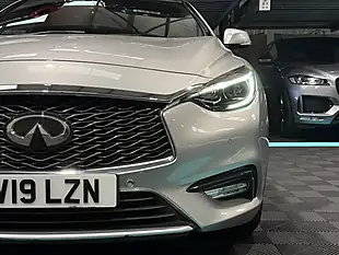 Used 2019 Infiniti Q30 Luxe Tech Silver - Interior and Exterior details 14