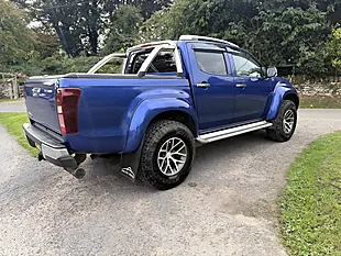 Used 2019 Isuzu D-Max AT35 Safir Sapphire Blue Mica - Interior and Exterior details 11