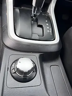 Used 2019 Isuzu D-Max AT35 Safir Sapphire Blue Mica - Interior and Exterior details 13