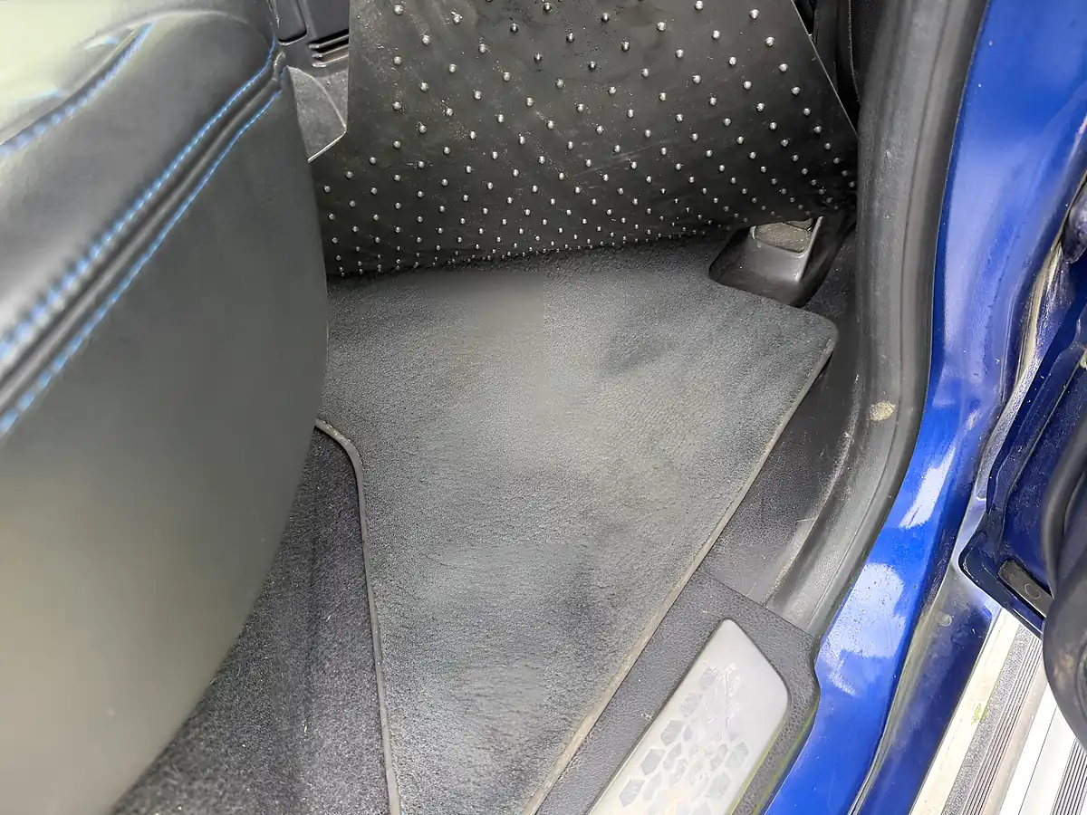 Used 2019 Isuzu D-Max AT35 Safir Sapphire Blue Mica - Interior and Exterior details 16
