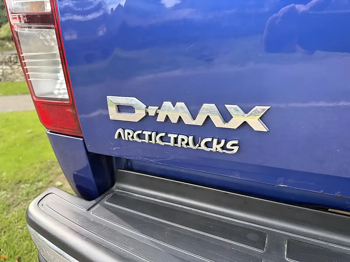 Used 2019 Isuzu D-Max AT35 Safir Sapphire Blue Mica - Interior and Exterior details 20
