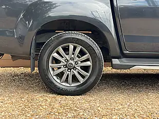 Used 2019 Isuzu D-Max Blade Black - Interior and Exterior details 11