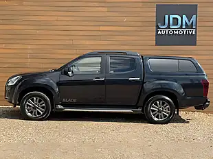 Used 2019 Isuzu D-Max Blade Black - Interior and Exterior details 7