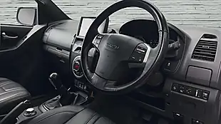 Used 2019 Isuzu D-Max Blade White - Interior and Exterior details 19