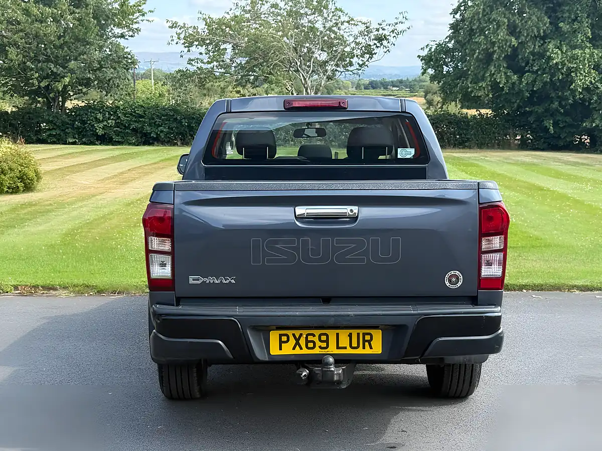 Used 2019 Isuzu D-Max Eiger Grey - Interior and Exterior details 6