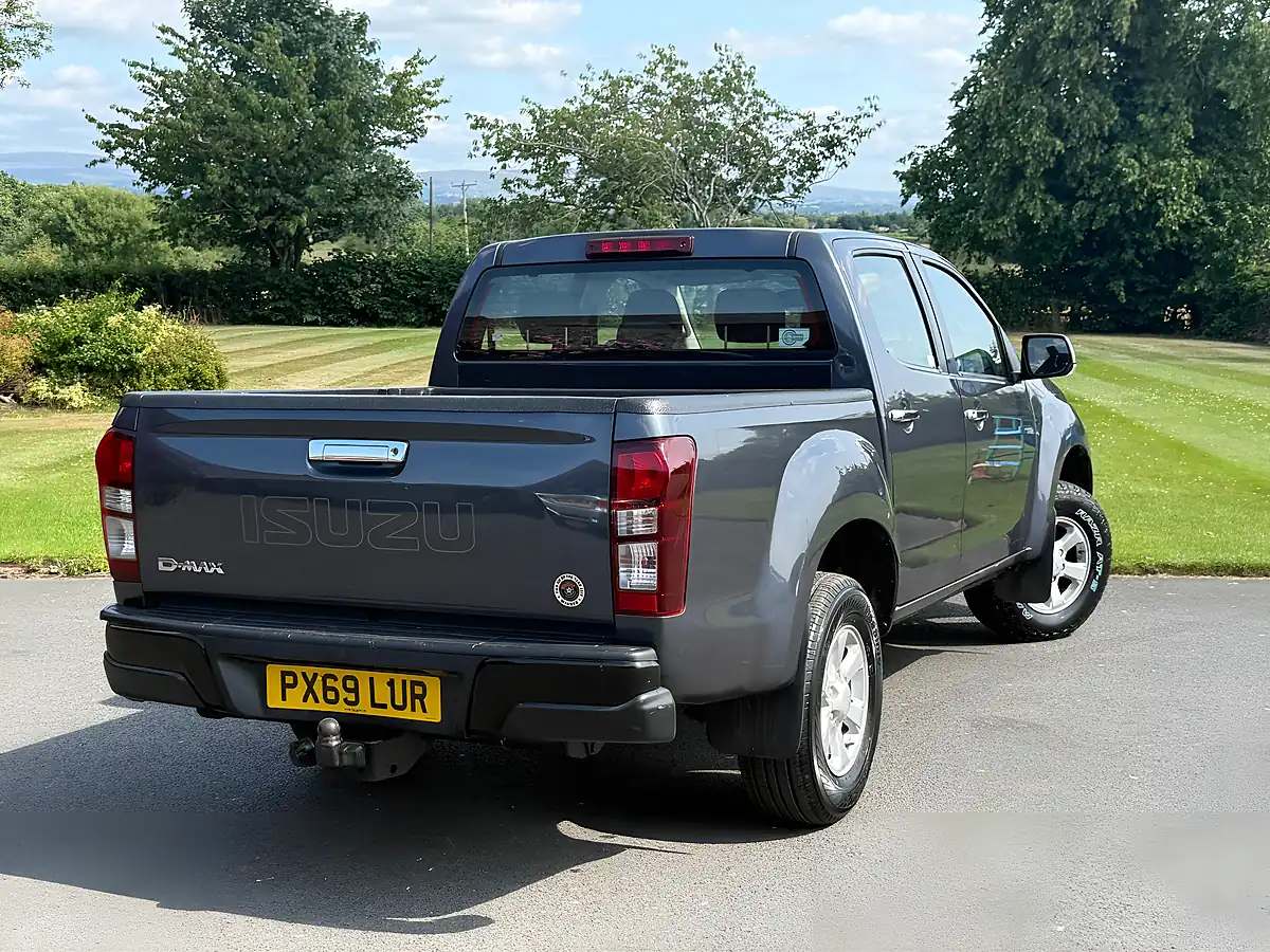 Used 2019 Isuzu D-Max Eiger Grey - Interior and Exterior details 7