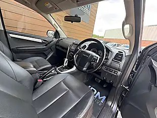 Used 2019 Isuzu D-Max Utah Auto 4WD Grey - Interior and Exterior details 16