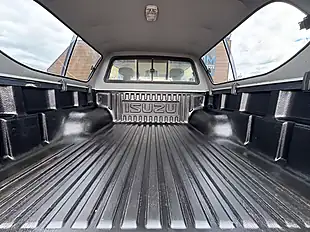 Used 2019 Isuzu D-Max Utah Auto 4WD Grey - Interior and Exterior details 6