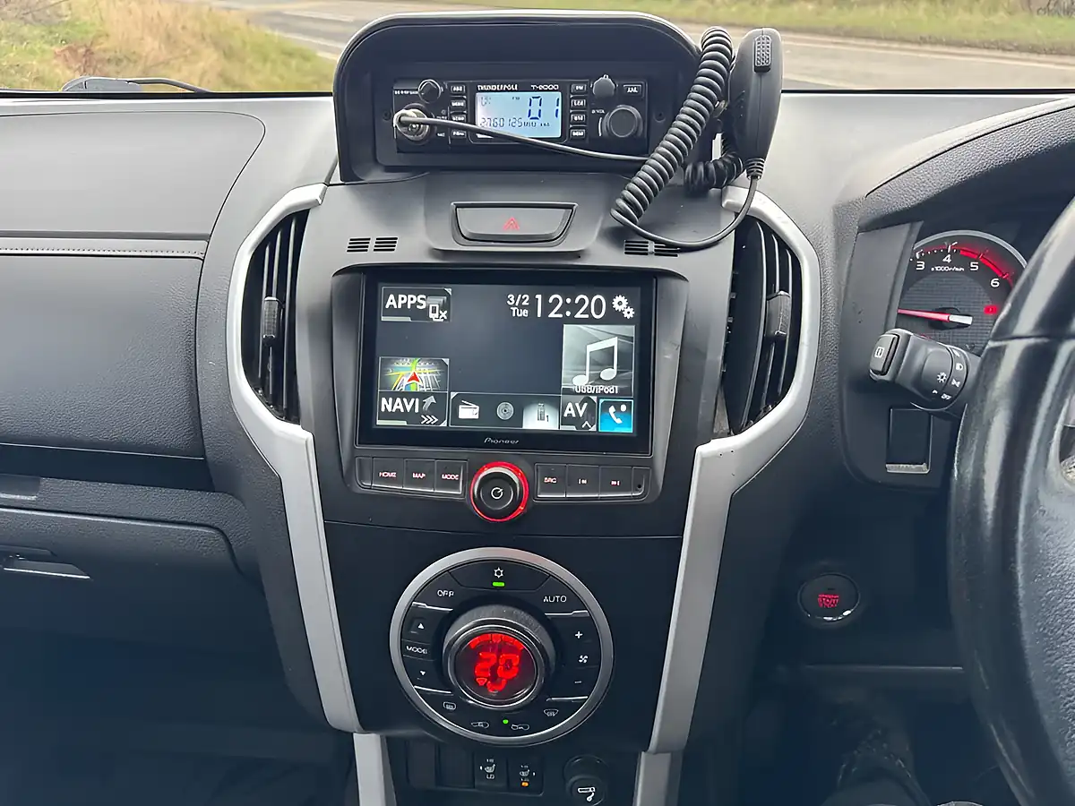 Used 2019 Isuzu D-Max Utah Double Cab Red - Interior and Exterior details 11