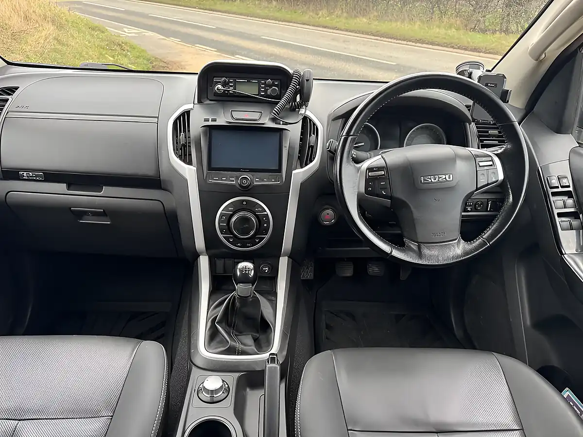 Used 2019 Isuzu D-Max Utah Double Cab Red - Interior and Exterior details 18